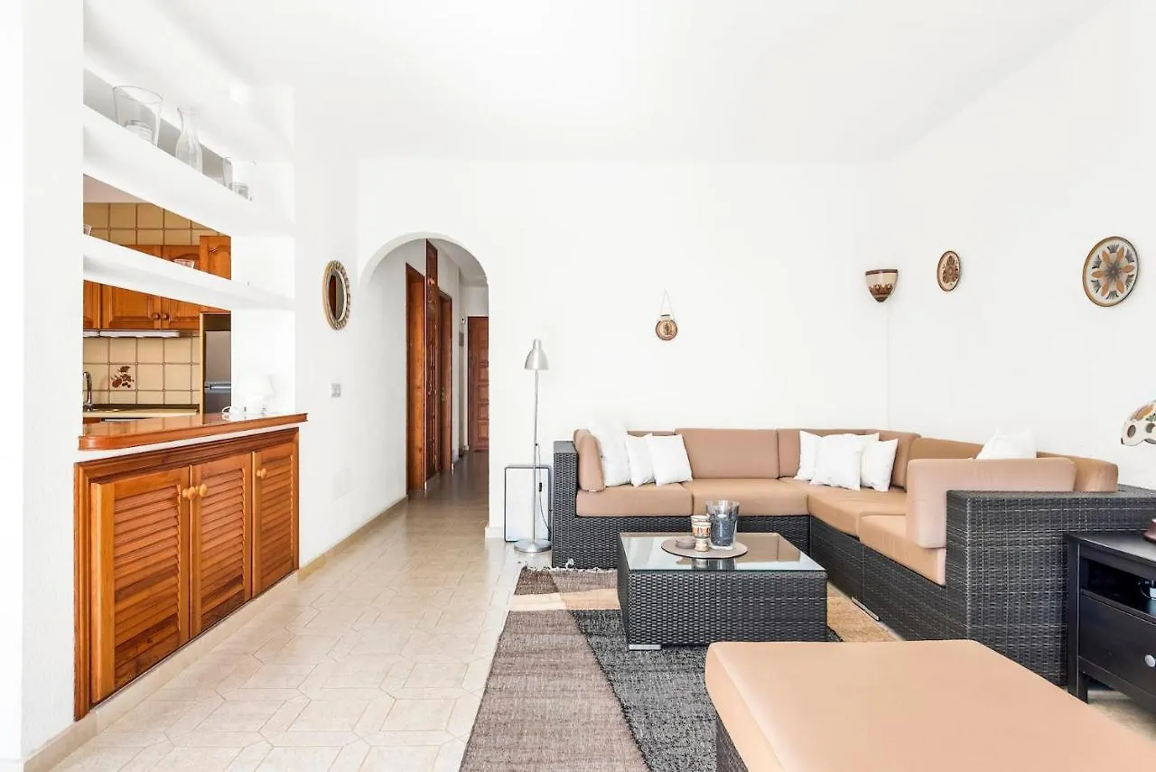 Vacation Home With Stunning Ocean View Puerto de Santiago  Appartement