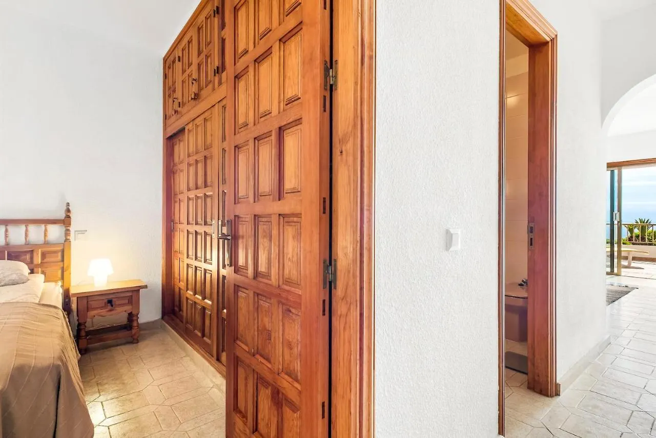 Vacation Home With Stunning Ocean View Puerto de Santiago  Apartment